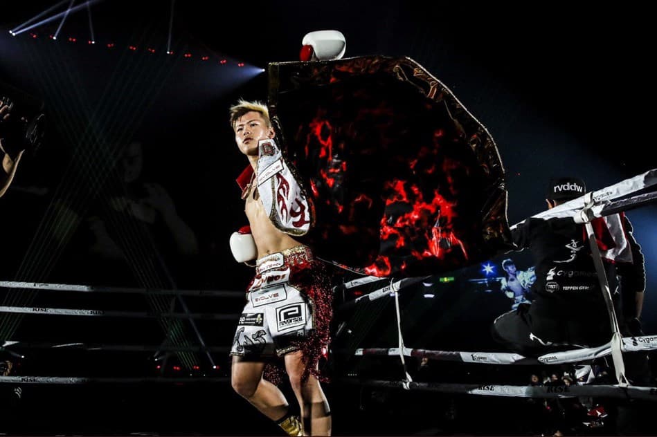 Thần đồng võ thuật Nhật Bản thách đấu Conor McGregor ở thể thức Kickboxing
