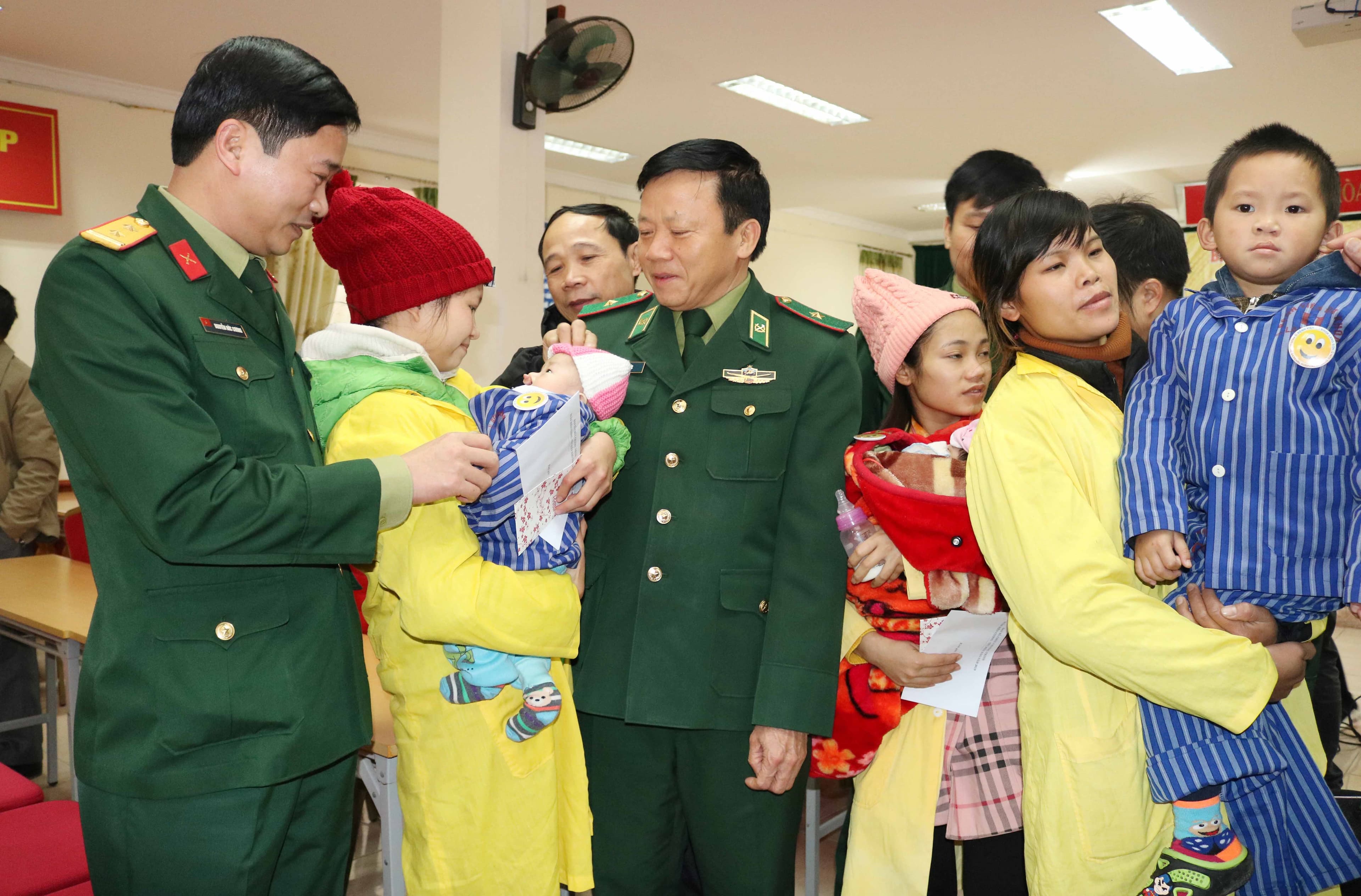 18 bệnh nhân bị dị tật bẩm sinh được điều trị và phẫu thuật tại tỉnh Lạng Sơn