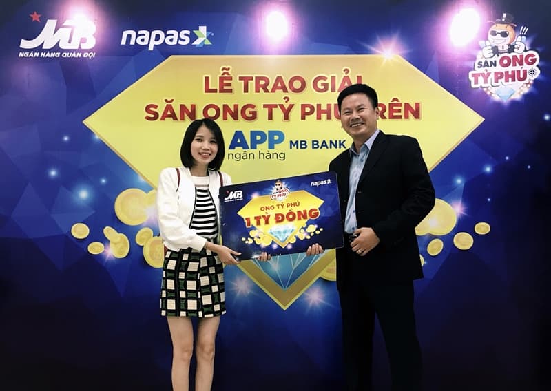 Khách hàng trúng thưởng 1 tỷ đồng khi dùng App ngân hàng MBBank