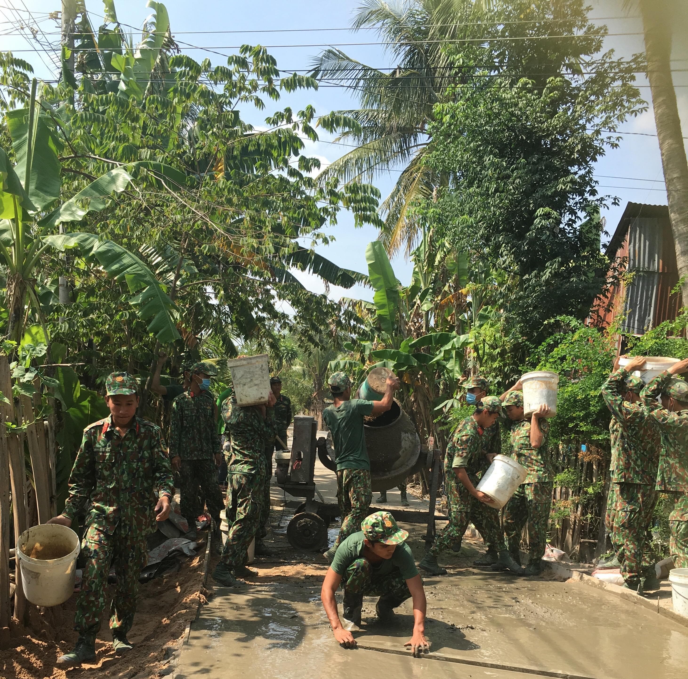 Niềm vui trên con đường mới