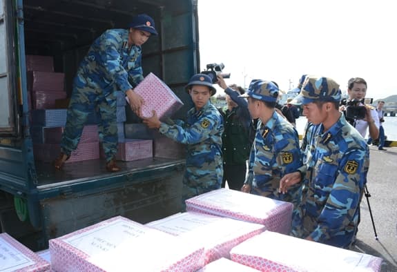 RỘN RÀNG XUÂN BIÊN CƯƠNG, BIỂN, ĐẢO