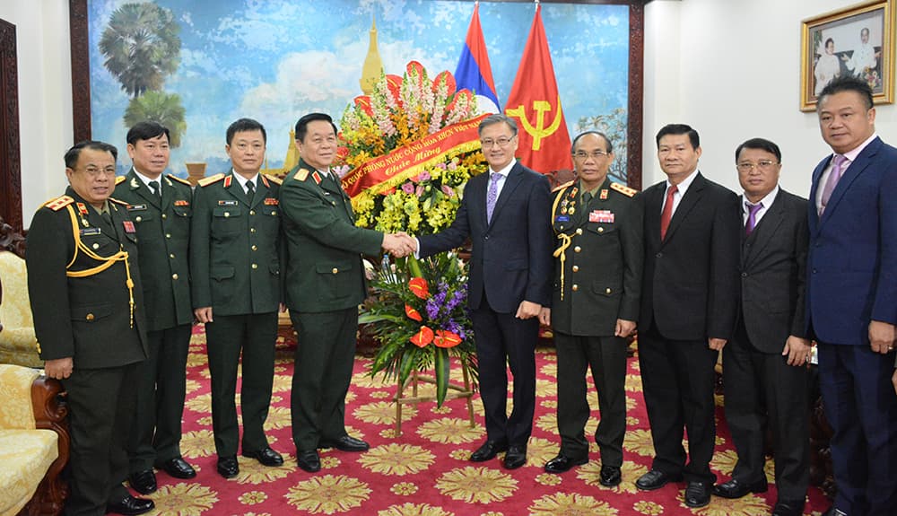 Bộ Quốc phòng Việt Nam chúc mừng Ngày thành lập Quân đội nhân dân Lào