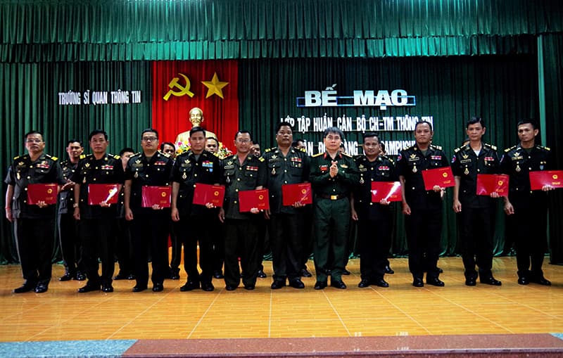 Bế mạc lớp tập huấn cán bộ Quân đội Hoàng gia Campuchia