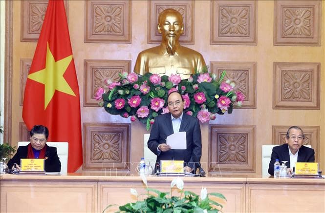 Thủ tướng Nguyễn Xuân Phúc chủ trì phiên họp thứ 2 của Tiểu ban Kinh tế xã hội