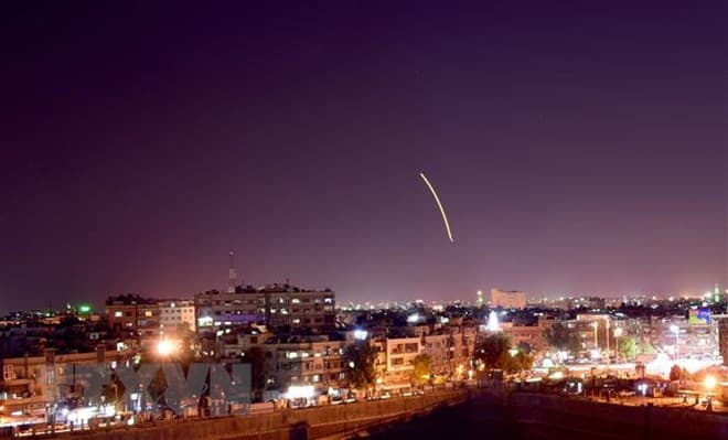 Israel thông báo không kích các mục tiêu Iran tại Syria