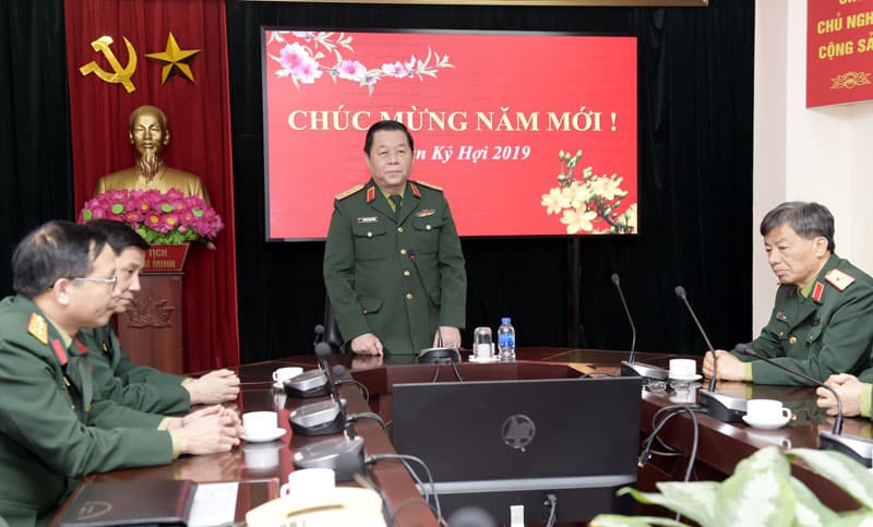 Thượng tướng Nguyễn Trọng Nghĩa thăm, chúc Tết Báo Quân đội nhân dân và các đơn vị