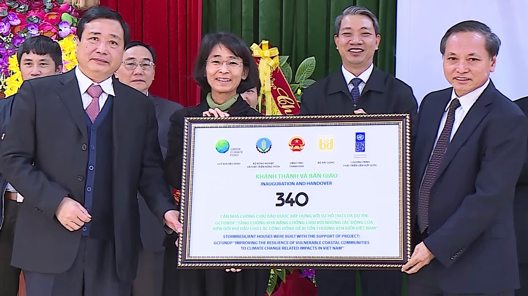 Bàn giao 340 nhà an toàn cho người dân tỉnh Thanh Hóa