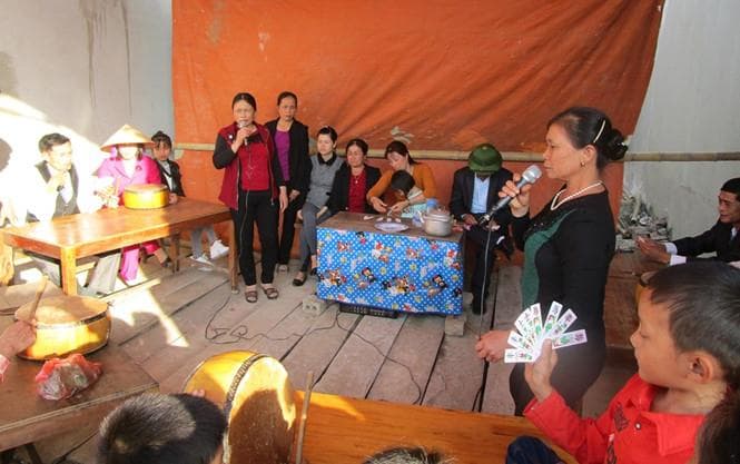 Hội bài điếm thấm đẫm tình quê