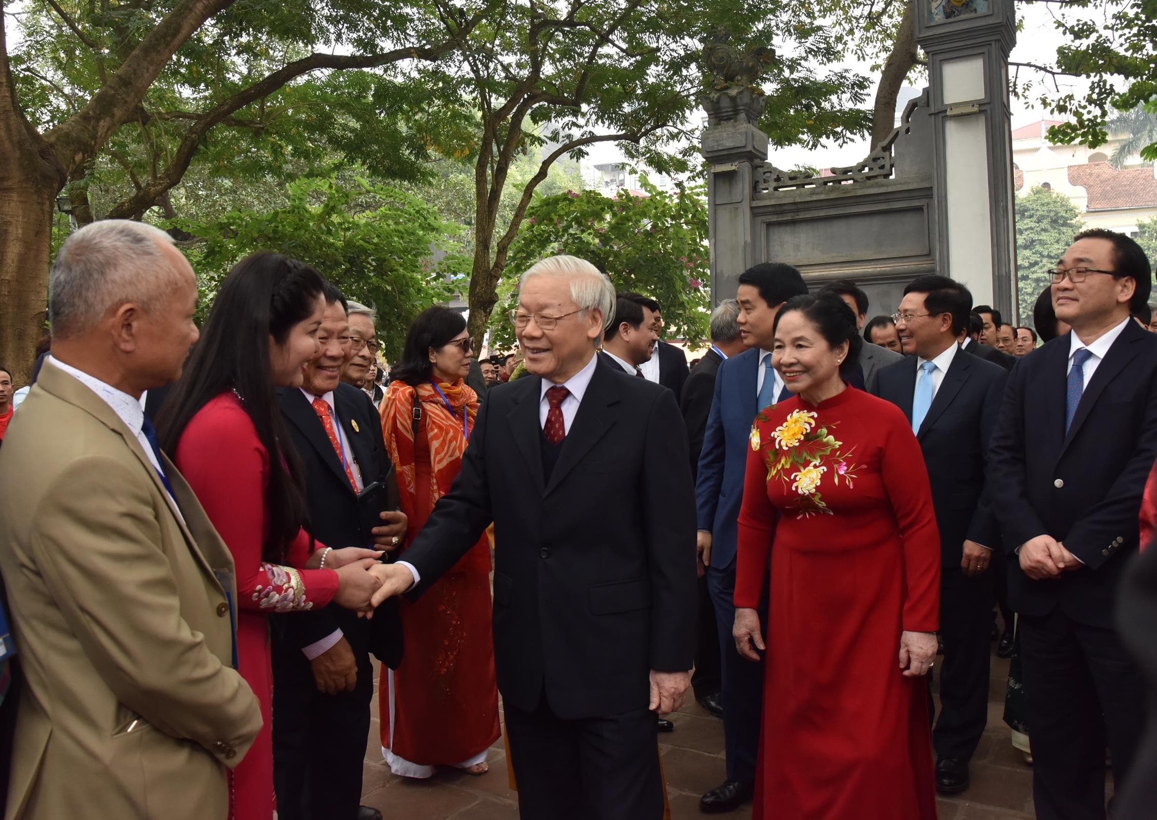 Những cánh chim trở về cội nguồn