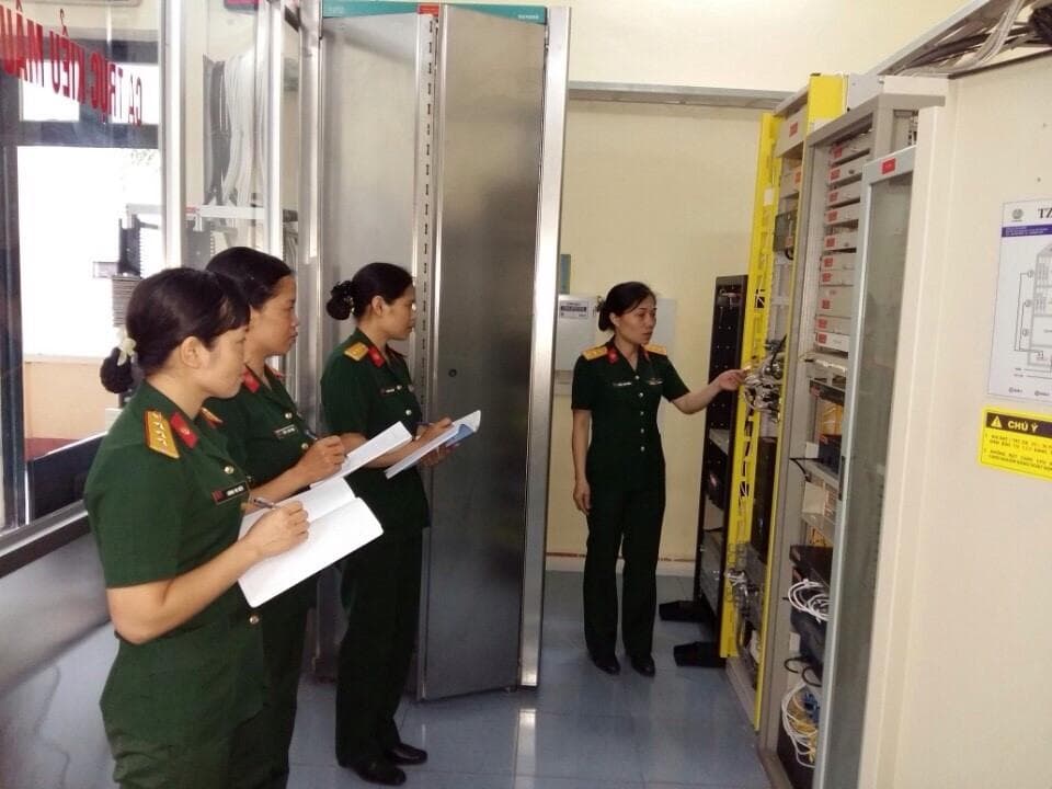 Phụ nữ thông tin mẫu mực làm theo lời Bác