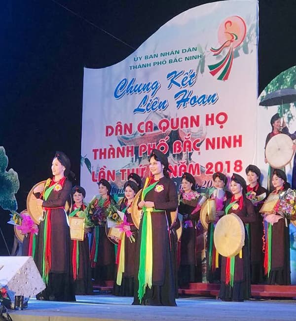 Mùa xuân trên quê hương quan họ
