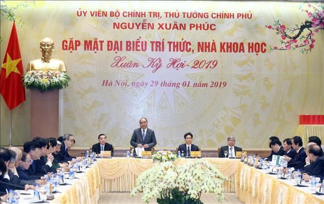 Thủ tướng Nguyễn Xuân Phúc gặp mặt, chúc Tết các đại biểu trí thức, nhà khoa học