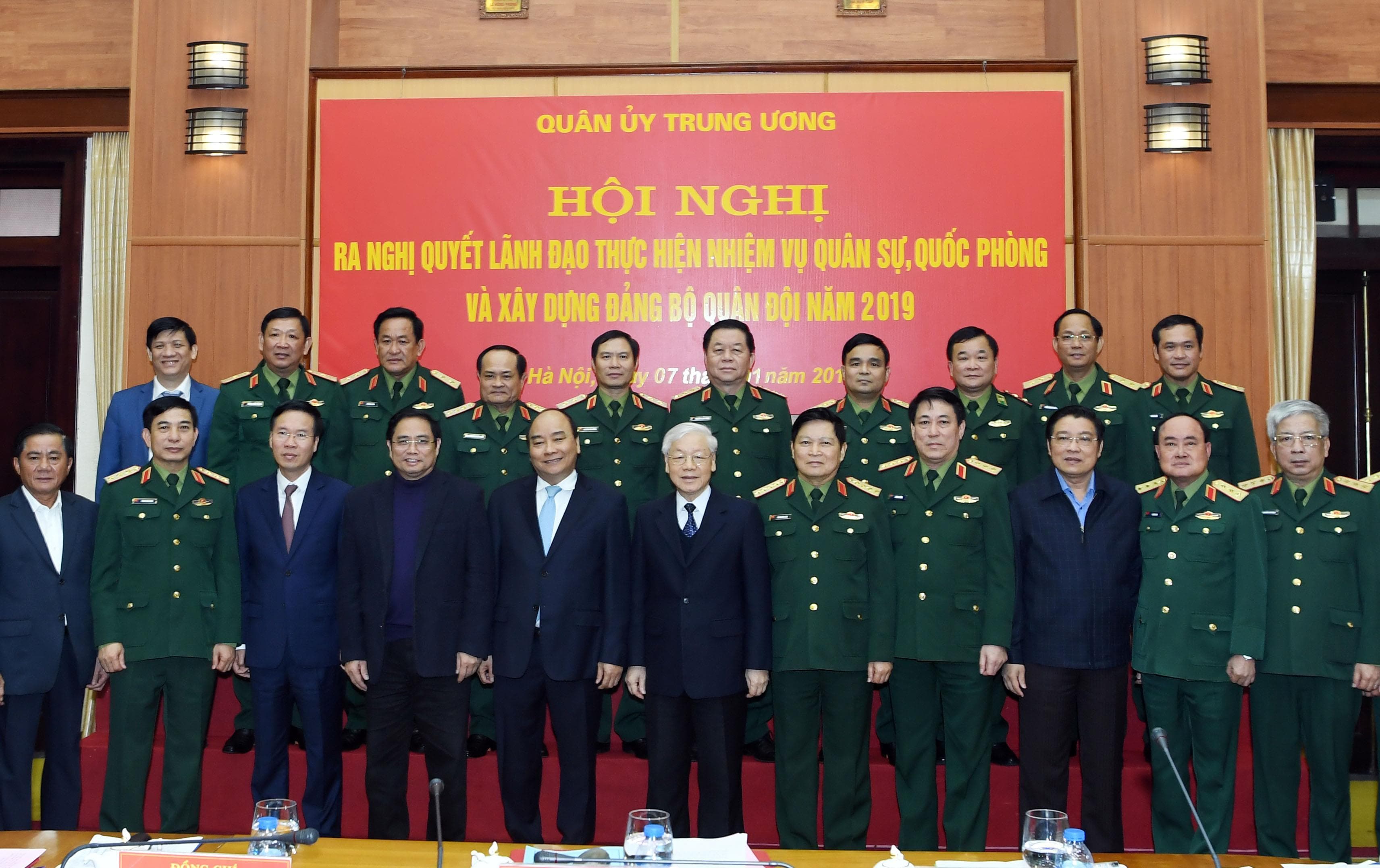 Một số hình ảnh hoạt động của các đồng chí lãnh đạo Quân ủy Trung ương, Bộ Quốc phòng