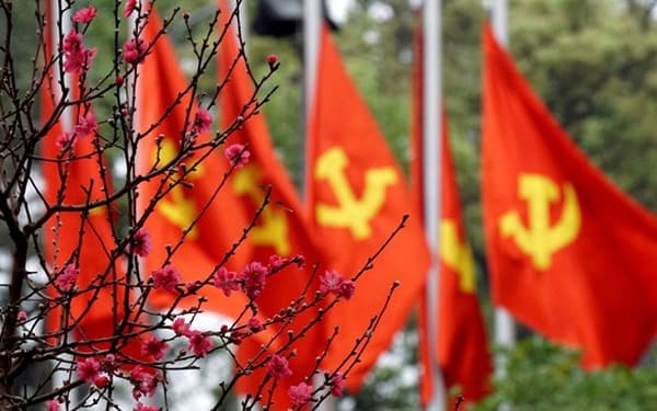 VUI XUÂN MỚI, THÊM TIN YÊU ĐẢNG!