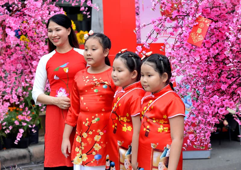 Các địa phương trang hoàng rộn ràng đón Tết