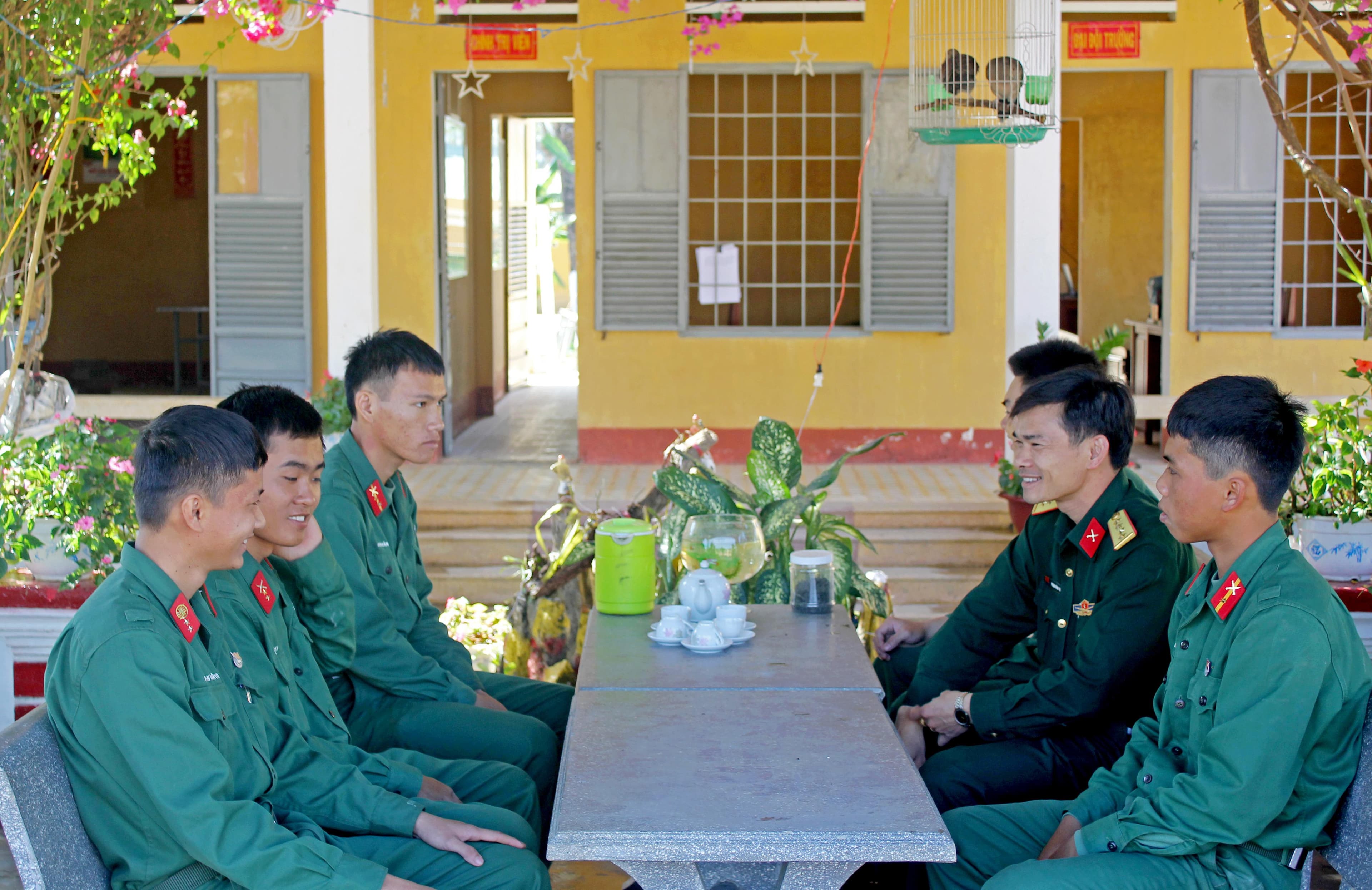 Trái ngọt từ những “hạt giống đỏ”