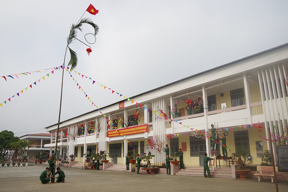 Rộn ràng không khí đón tết tại Trường Sĩ quan Lục quân 1