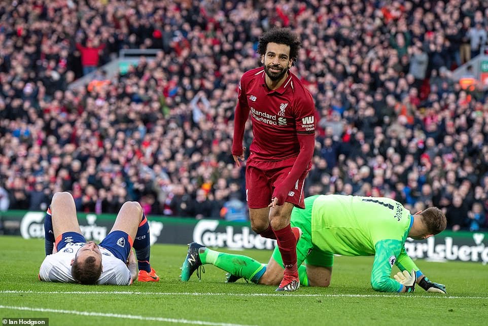 Liverpool lấy lại ngôi đầu từ tay Man City