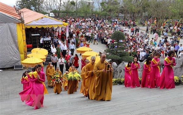 GIỮ NÉT ĐẸP LỄ HỘI MÙA XUÂN