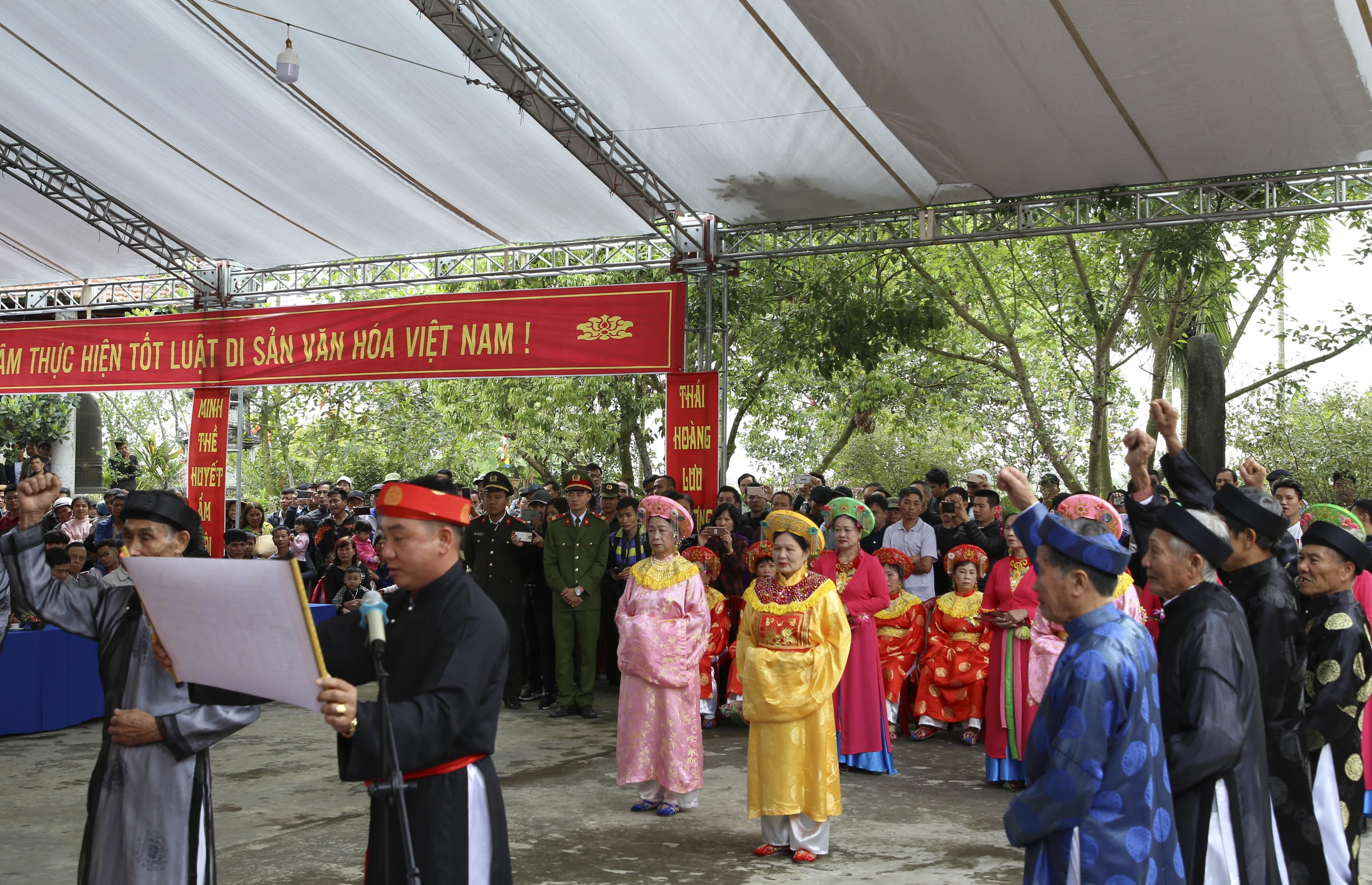 Nhiều vùng, miền tổ chức khai hội đầu xuân