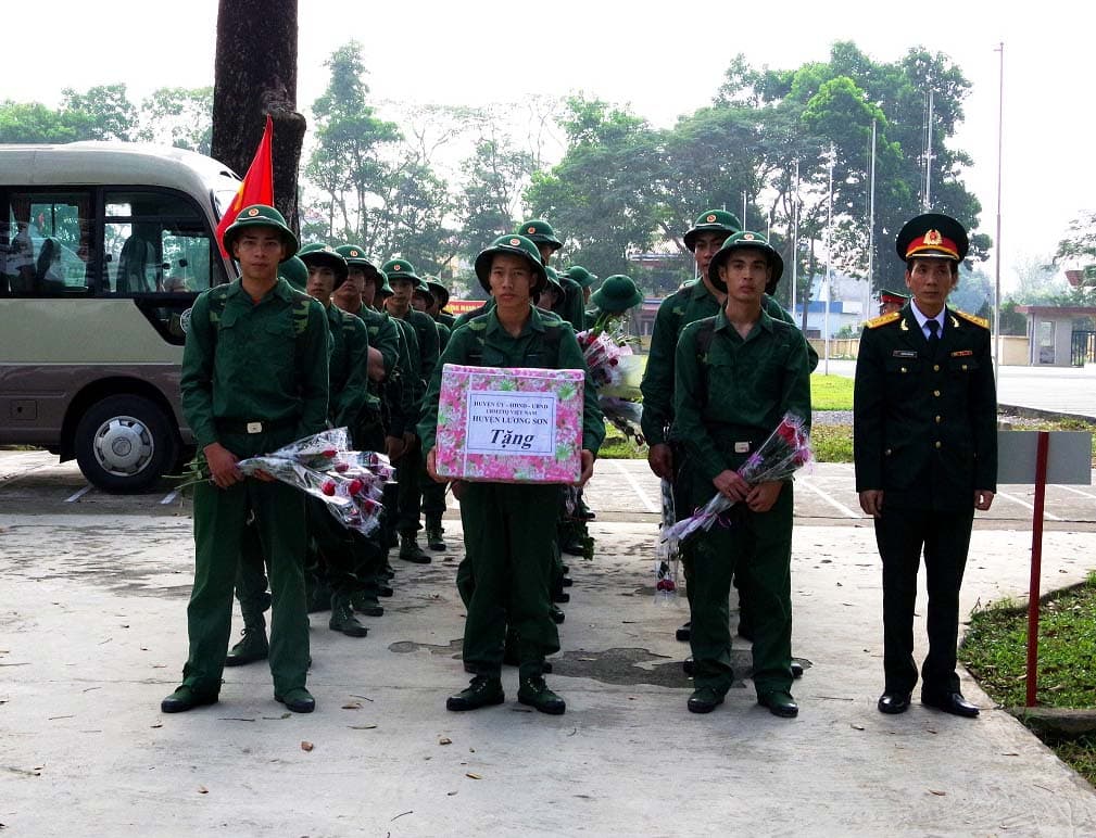 Tổ chức tiếp nhận chiến sĩ mới chu đáo, an toàn