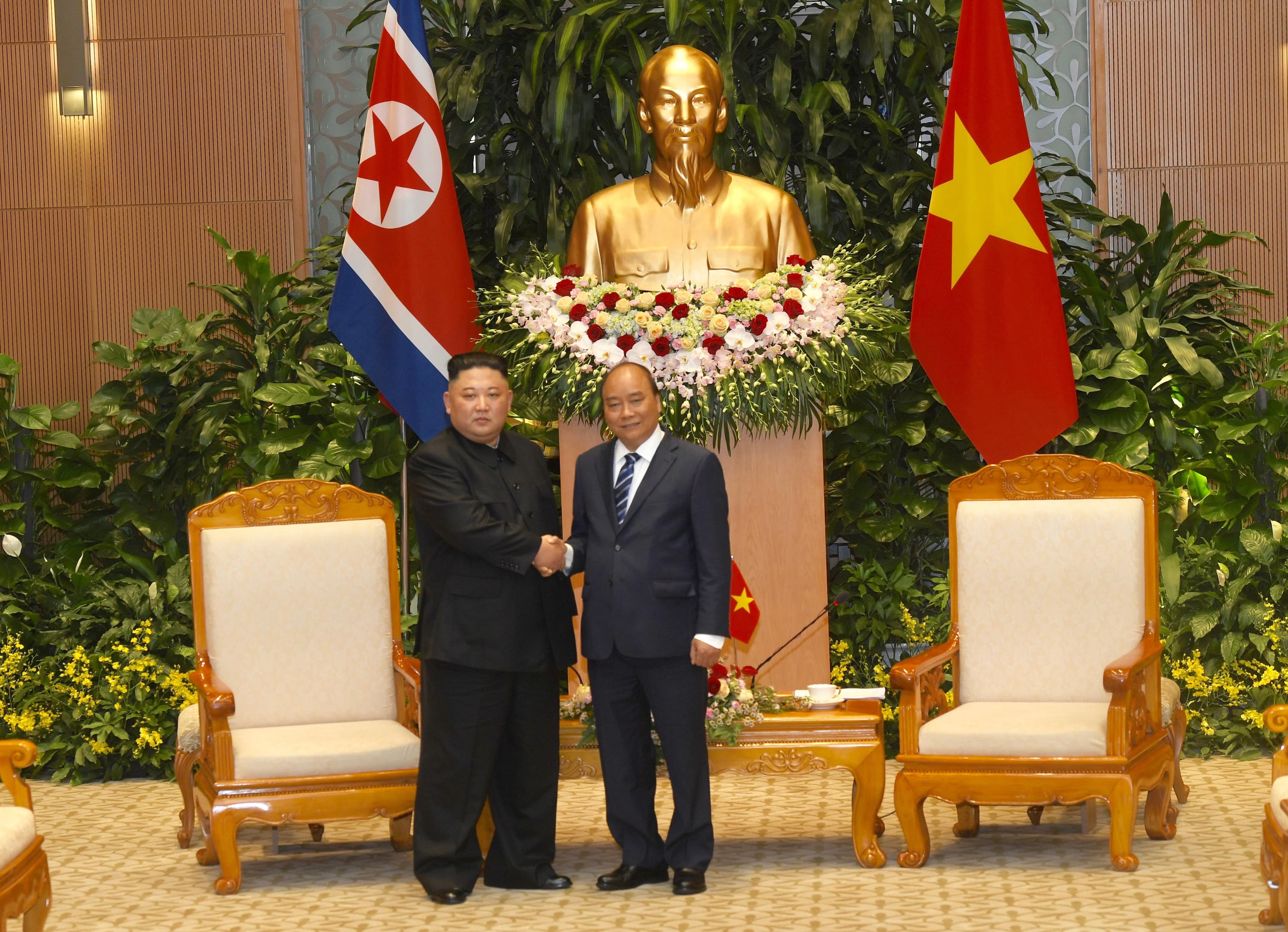 Thủ tướng Nguyễn Xuân phúc hội kiến Chủ tịch Triều Tiên Kim Jong Un