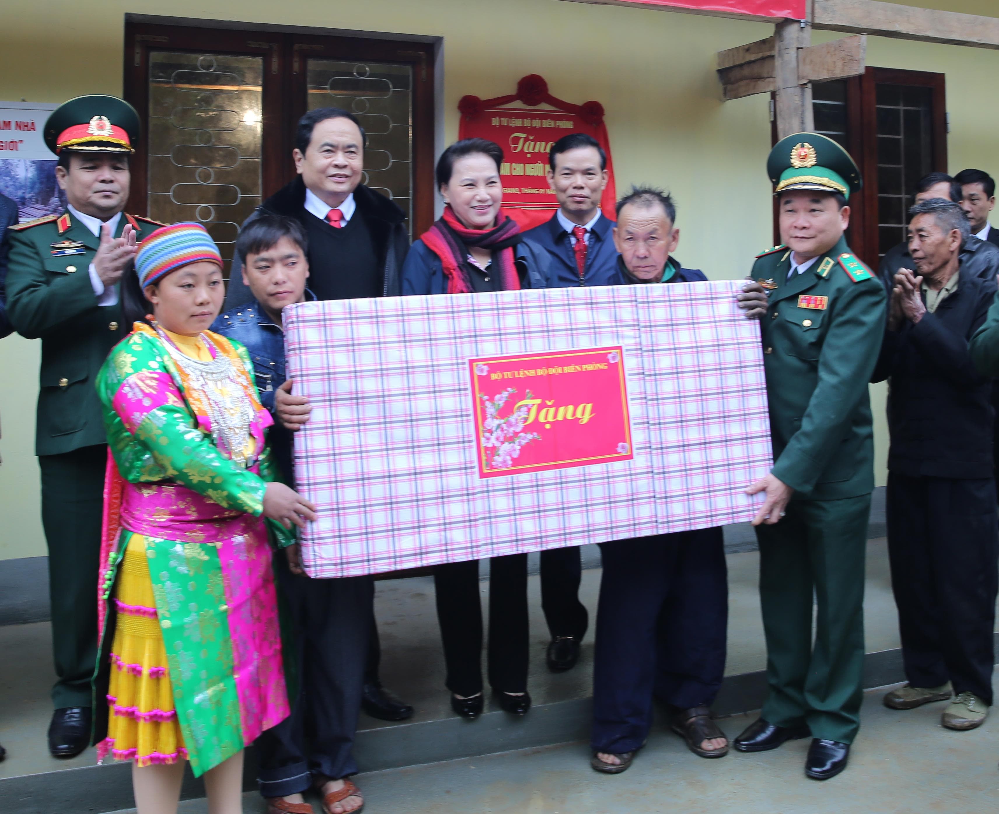 Xây dựng Bộ đội Biên phòng, thế trận biên phòng toàn dân vững mạnh, bảo vệ vững chắc chủ quyền an ninh biên giới quốc gia