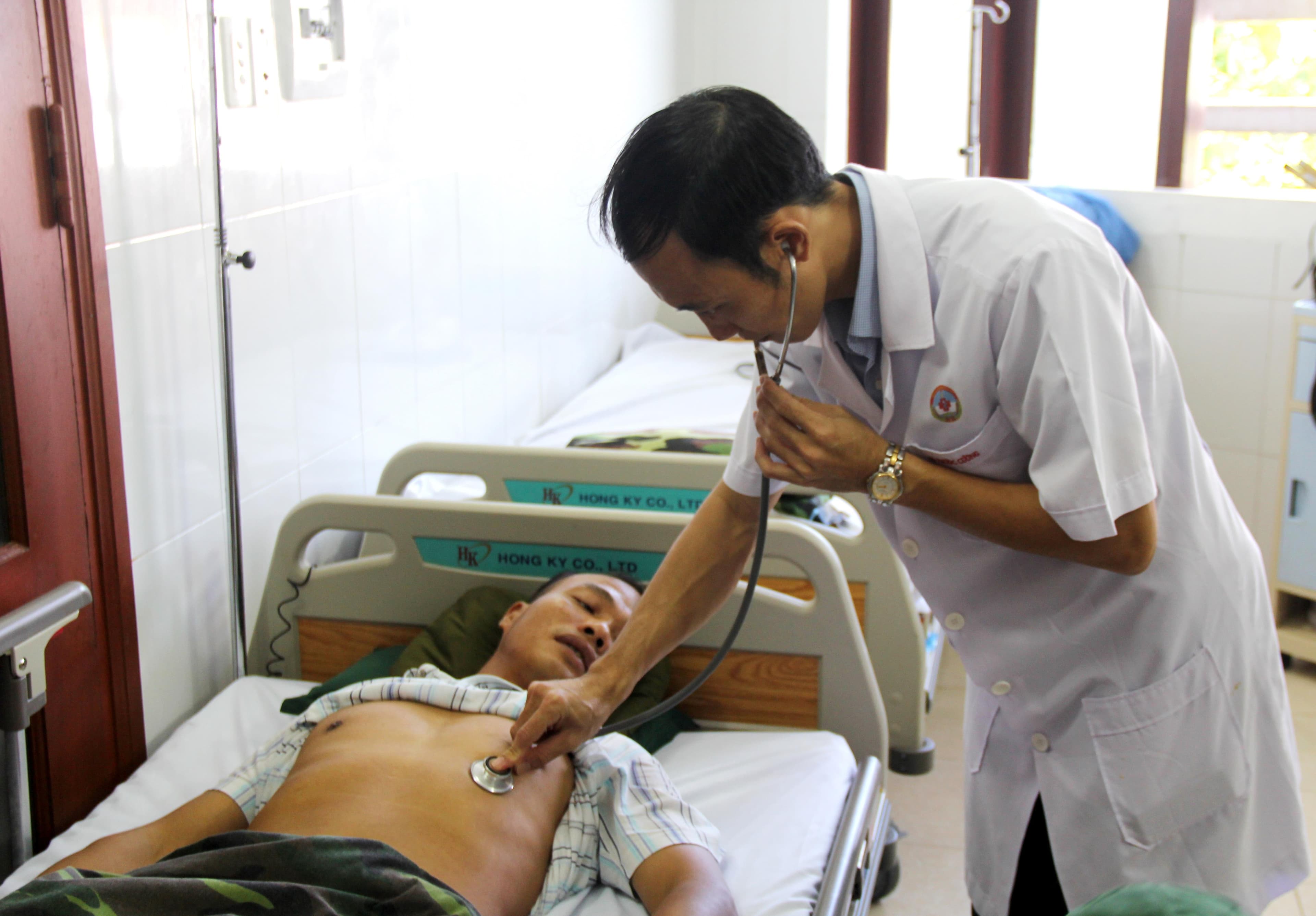 Điểm tựa chăm sóc sức khỏe giữa trùng khơi