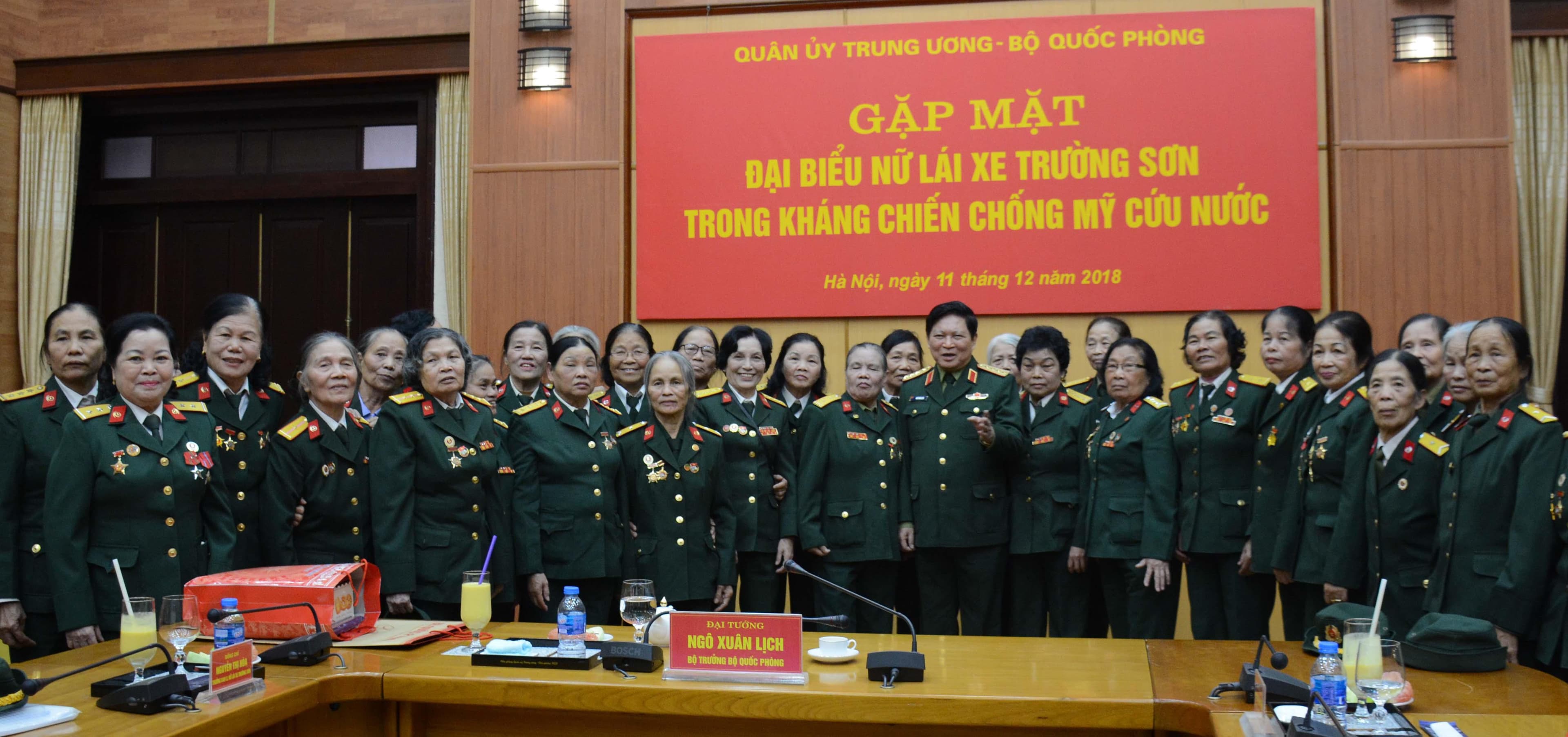 Ấm tình đồng đội