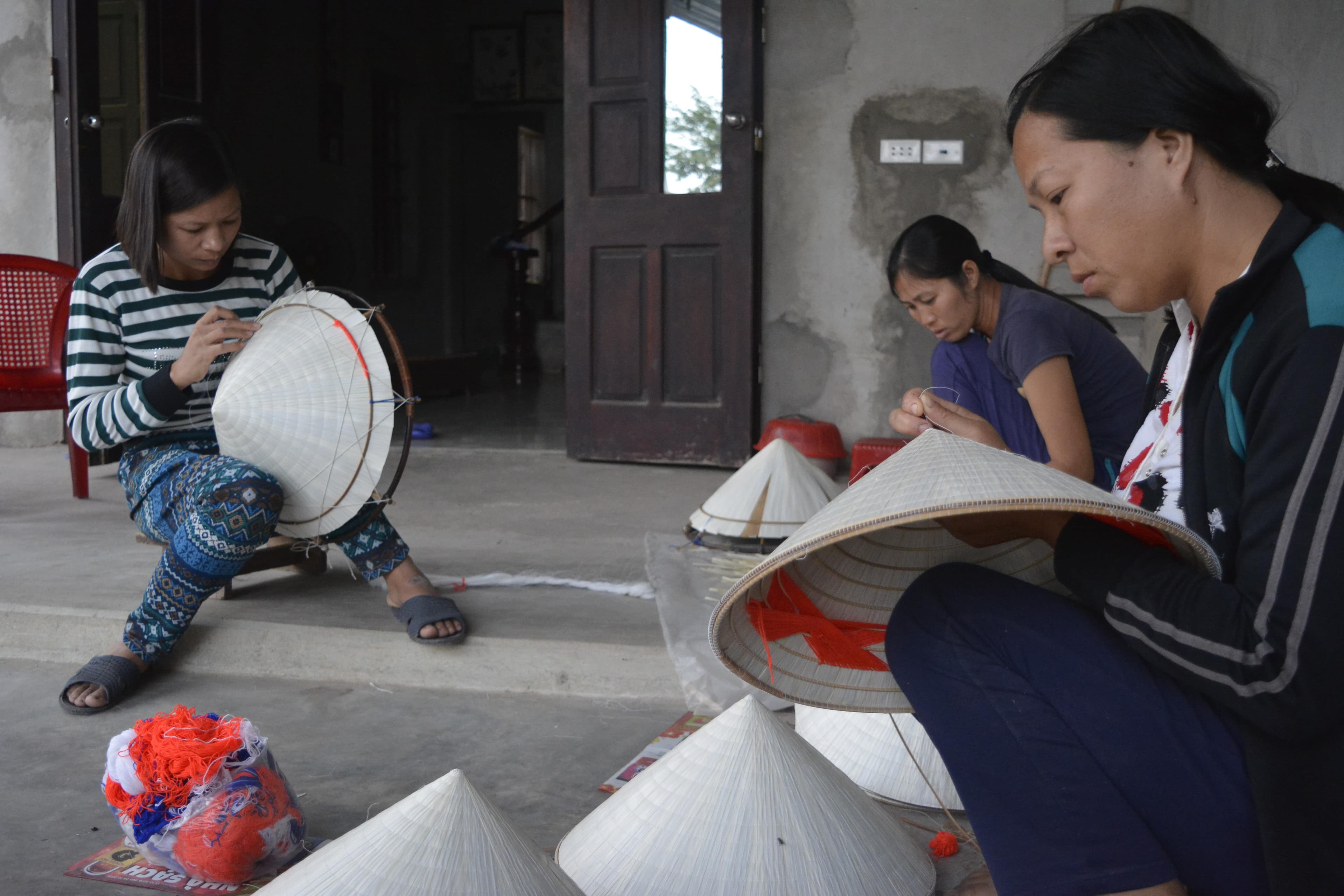 Giữ gìn thương hiệu nón lá Đào Khê