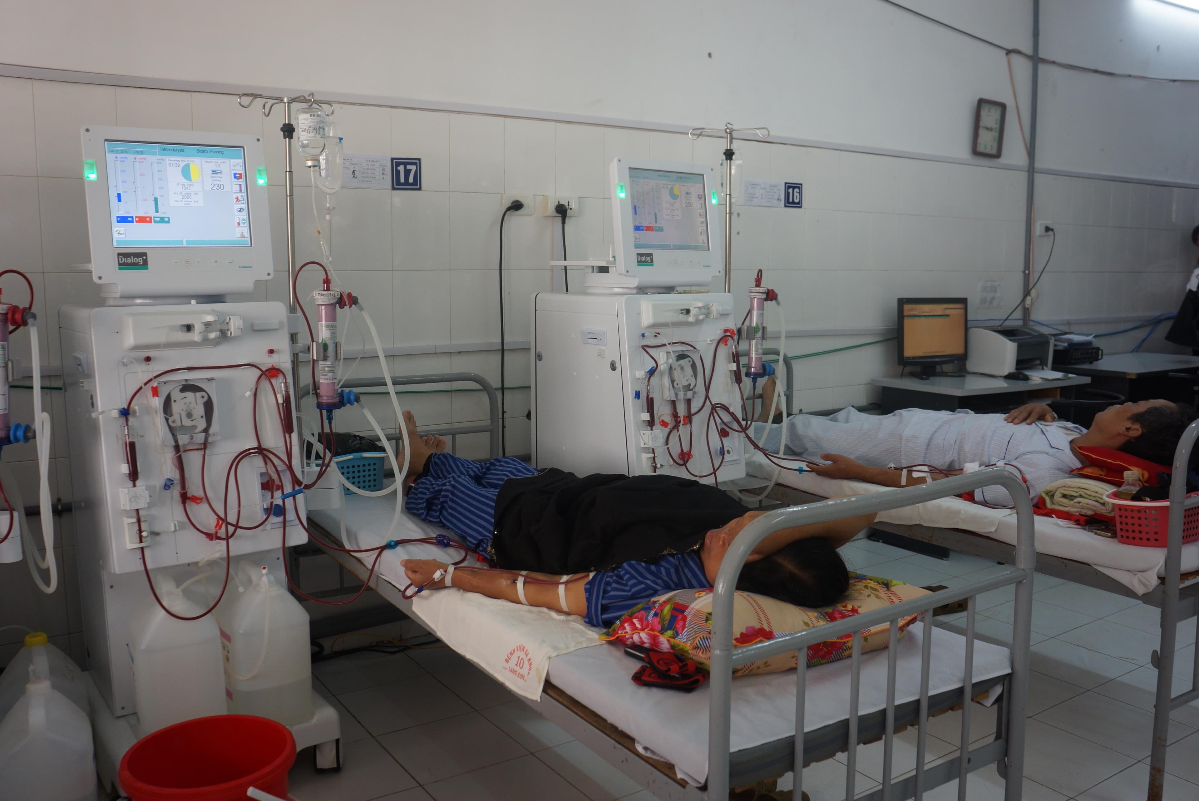 Bảo hiểm y tế-tấm thẻ cứu sống nhiều người