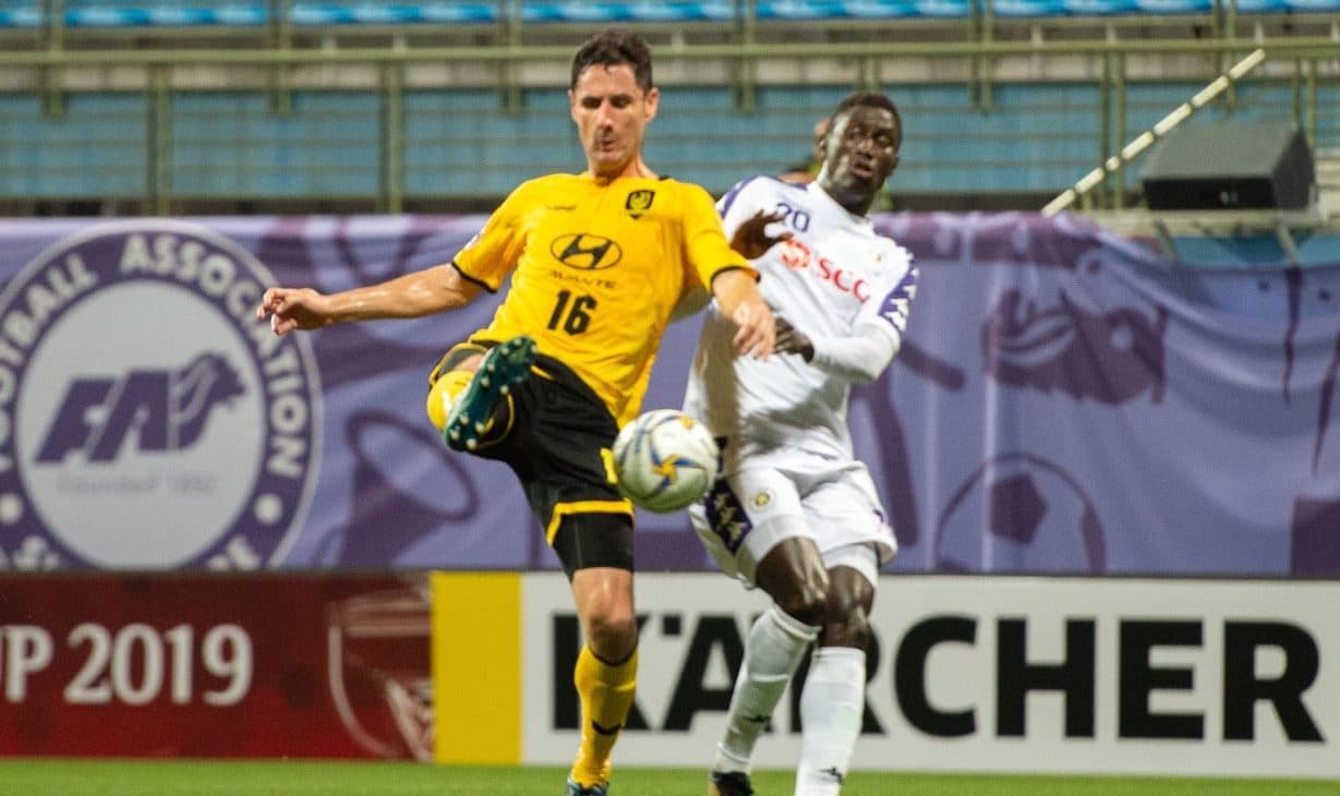 Hòa Tampines Rover trên sân khách, Hà Nội FC tạm thời dẫn đầu bảng F AFC Cup
