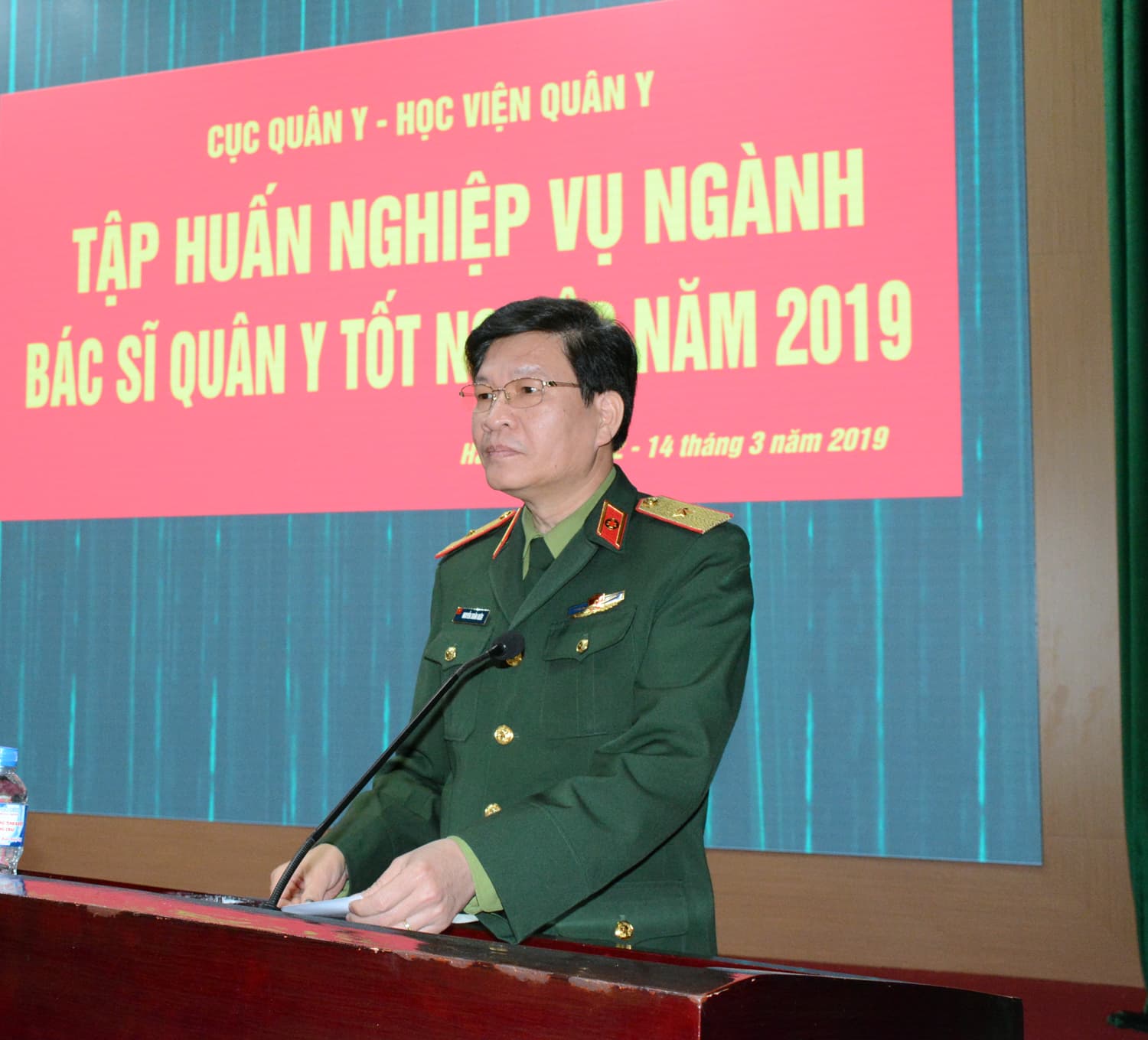 Tập huấn nghiệp vụ ngành bác sĩ quân y cho cán bộ mới ra trường