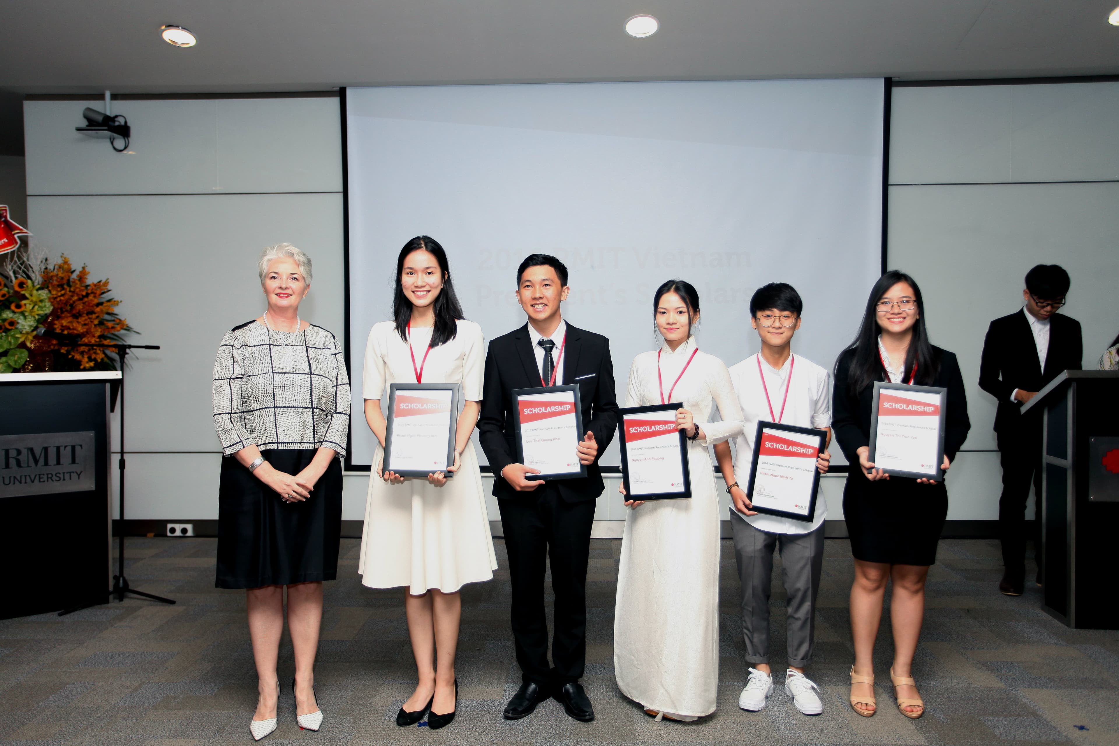 Đại học RMIT Việt Nam trao tặng học bổng trị giá 33 tỷ đồng