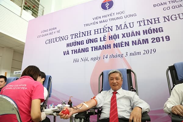 Đông đảo cán bộ, đoàn viên cơ quan Bộ Y tế tham gia hiến máu tình nguyện
