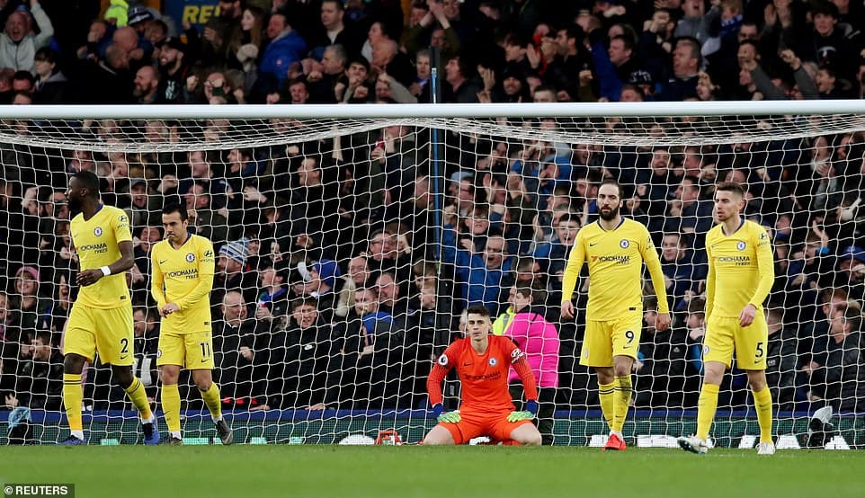 Thua Everton, Chelsea thất thế trong cuộc đua tốp 4