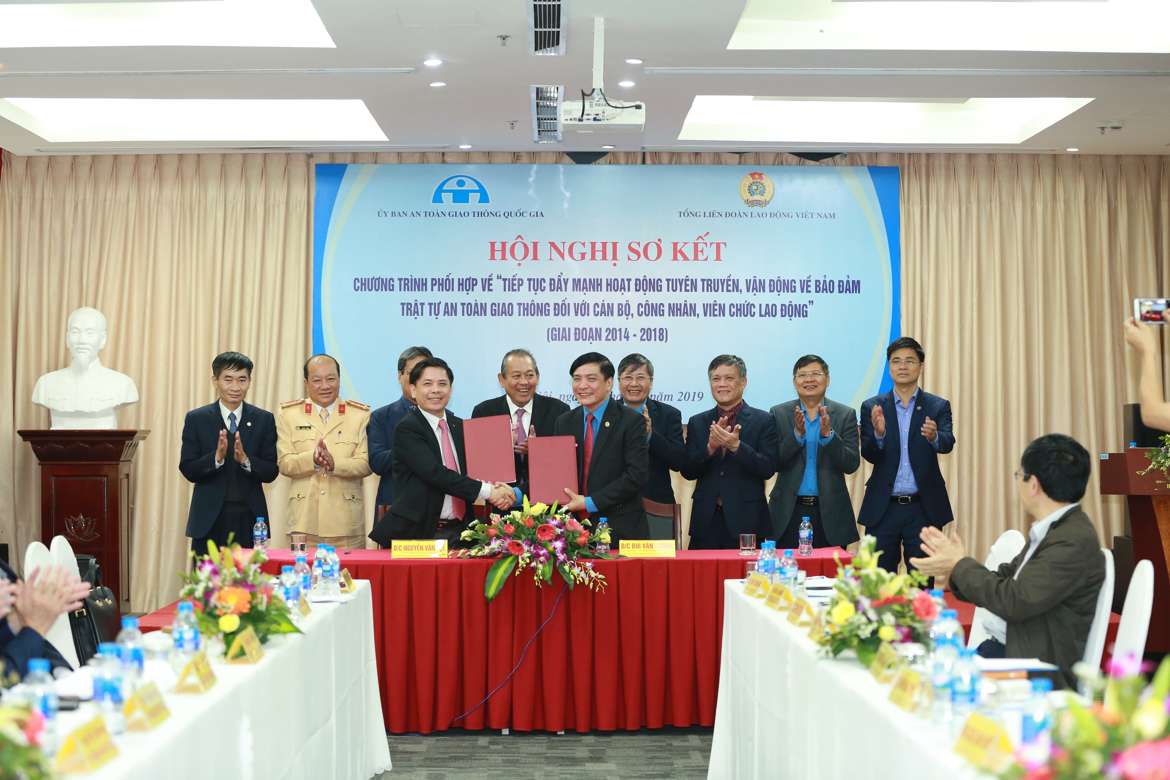 Đẩy mạnh tuyên truyền về trật tự an toàn giao thông trong các cấp công đoàn
