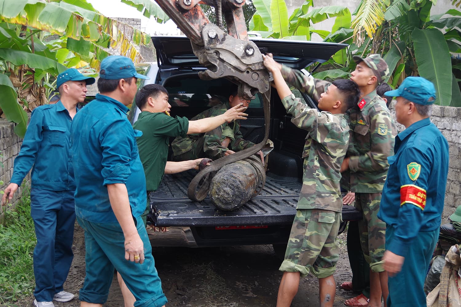 Di dời thành công quả bom cỡ lớn tại thành phố Uông Bí