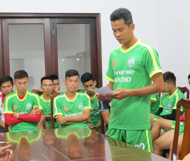 Nghĩ về hai án phạt Văn Quân