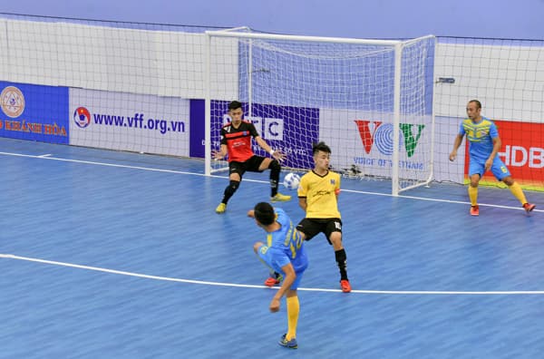 Sanna Khánh Hòa thắng đậm Vietfootball