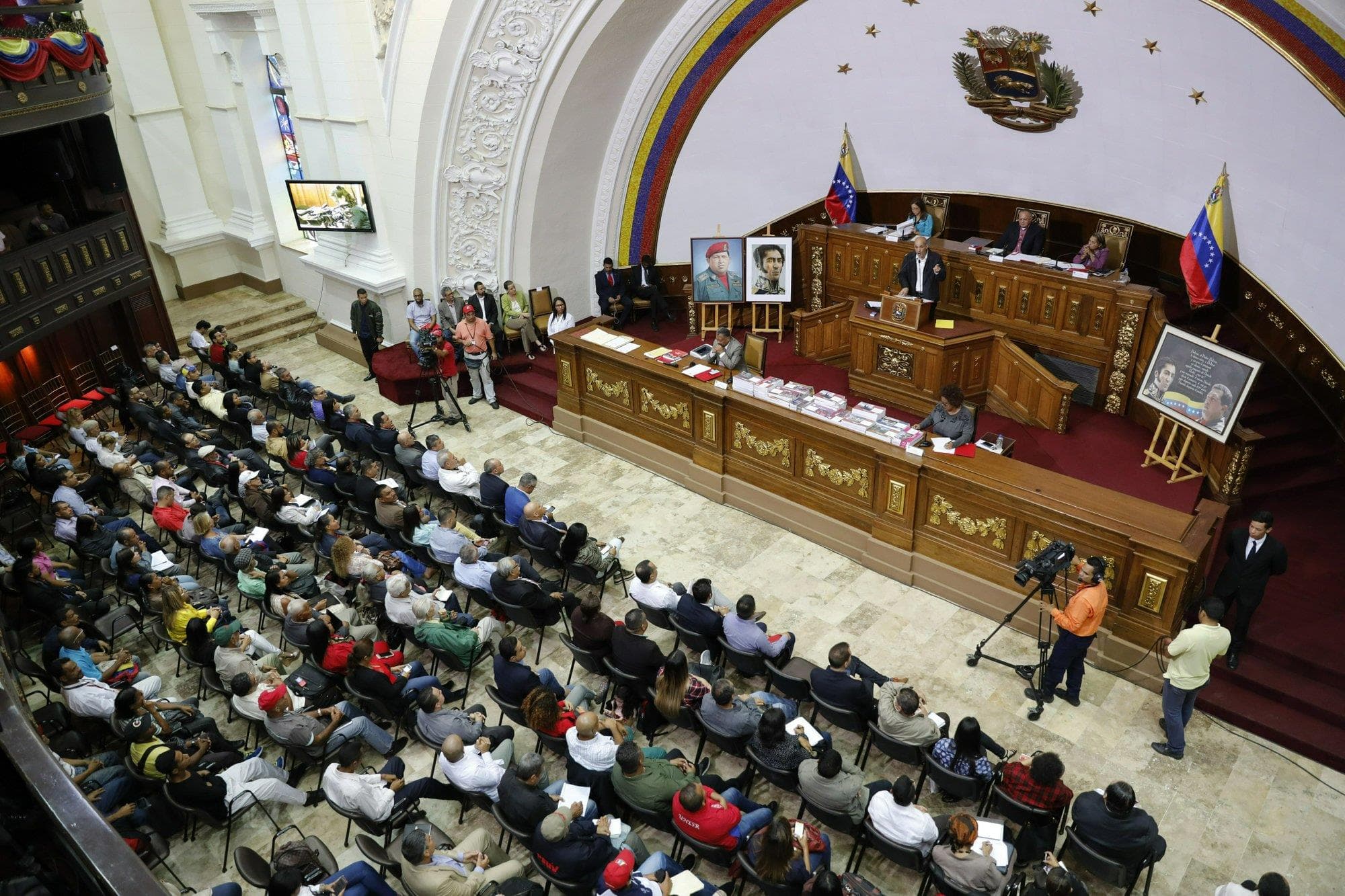 Thủ lĩnh đối lập Venezuela bị tước quyền miễn trừ