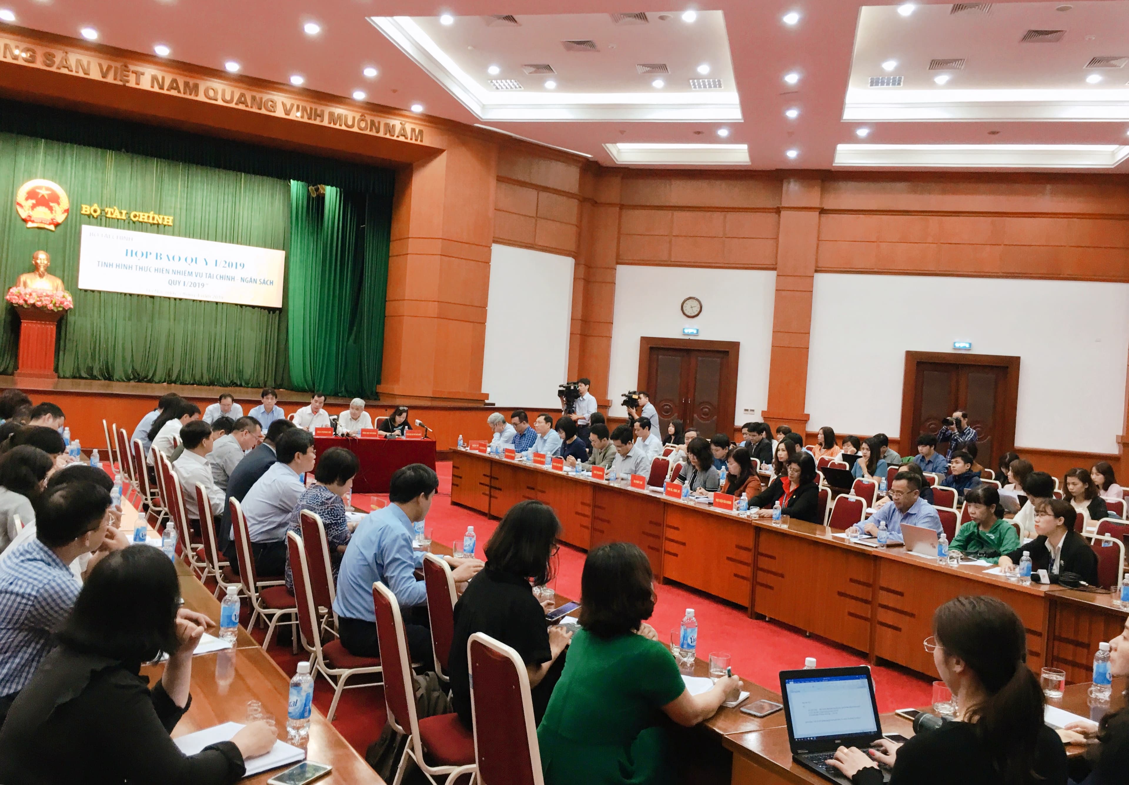 Tổng thu ngân sách nhà nước quý I đạt 381 nghìn tỷ đồng