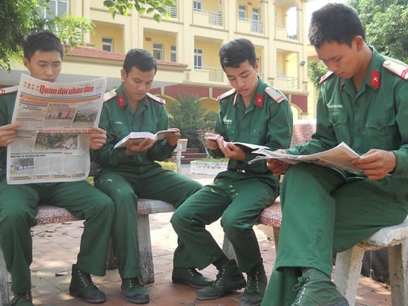 NÂNG TẦM VĂN HÓA ĐỌC CHO BỘ ĐỘI