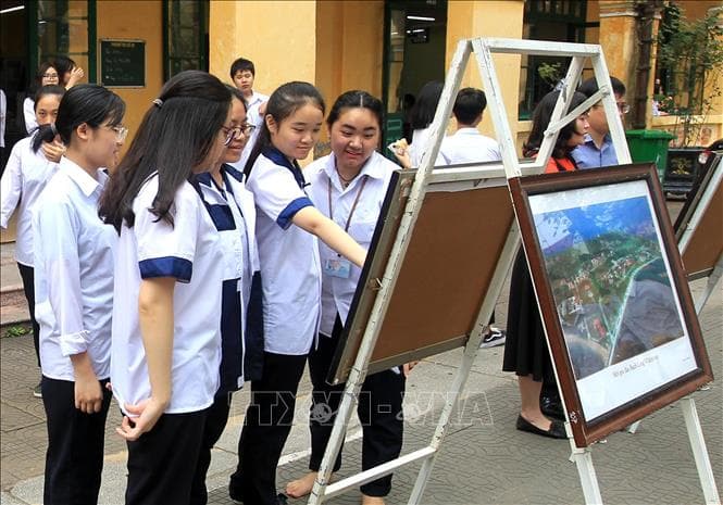 Triển lãm bản đồ và trưng bày tư liệu “Hoàng Sa, Trường Sa của Việt Nam - những bằng chứng lịch sử và pháp lý”