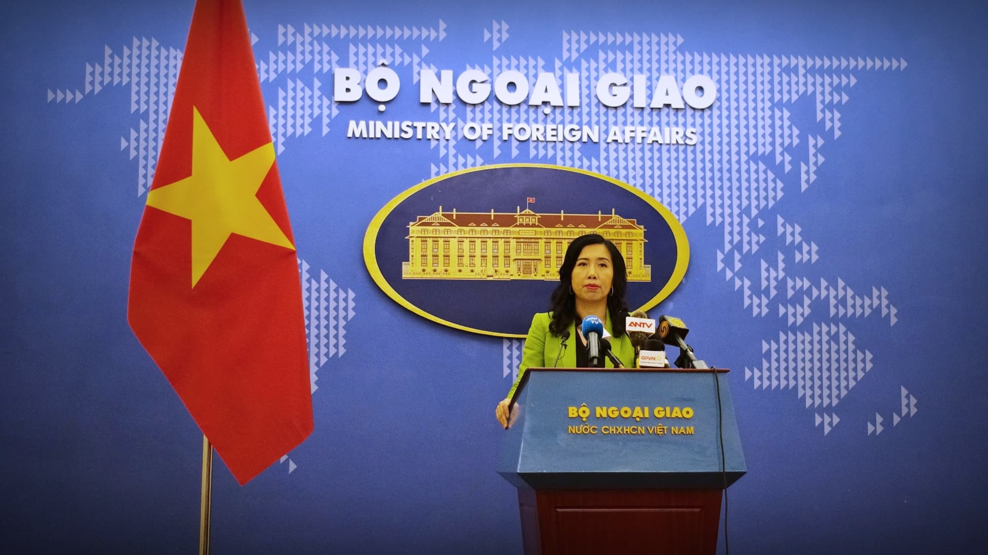 Việc tuyên phạt và thi hành án tử hình phù hợp với Công ước về các quyền dân sự, chính trị