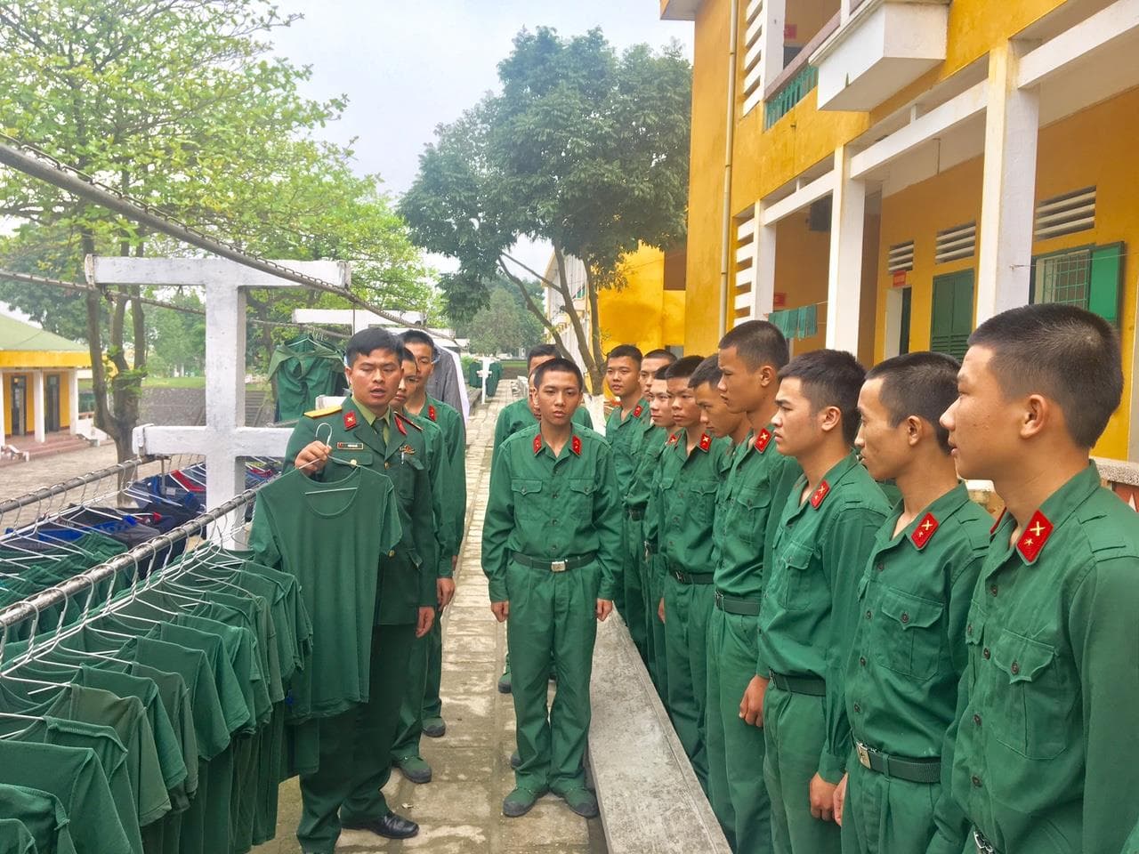 Thi đua thực chất, hiệu quả