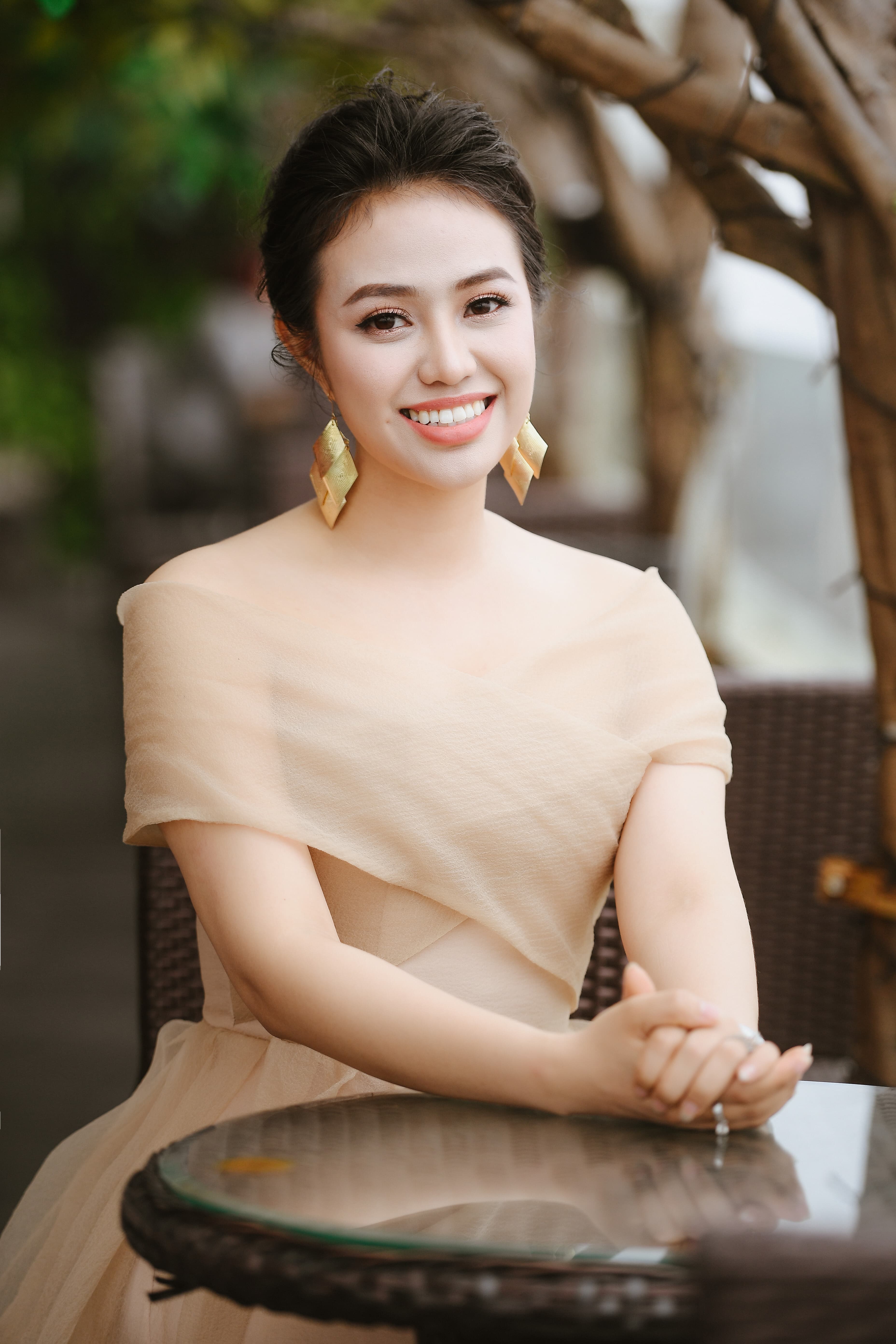 Cô gái đất quan họ mê hát thính phòng