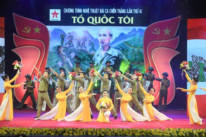 Âm vang giai điệu Tổ quốc mừng ngày chiến thắng