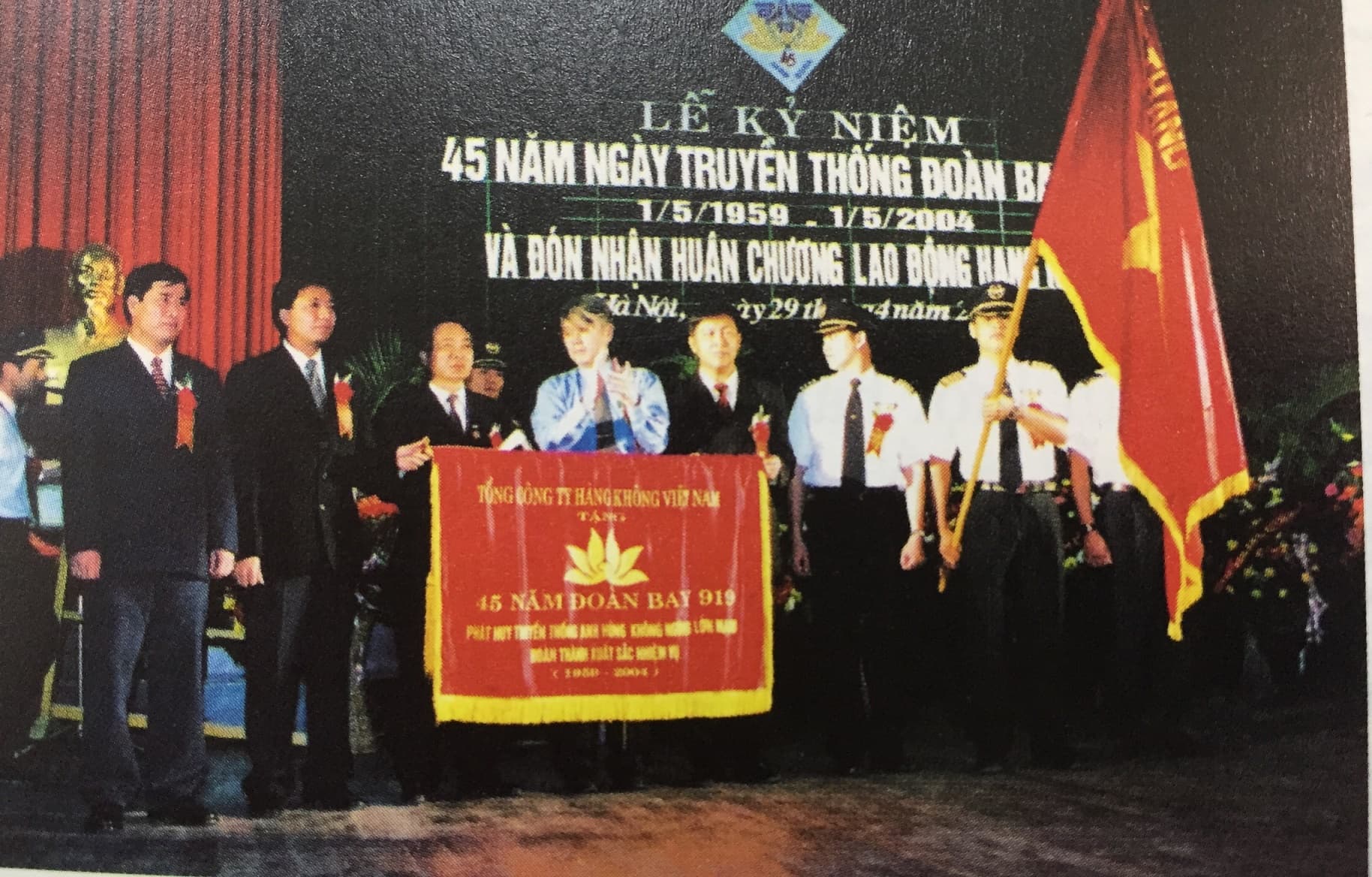 Từ phi công Quân đội nhân dân Việt Nam đến Đoàn bay 919 anh hùng