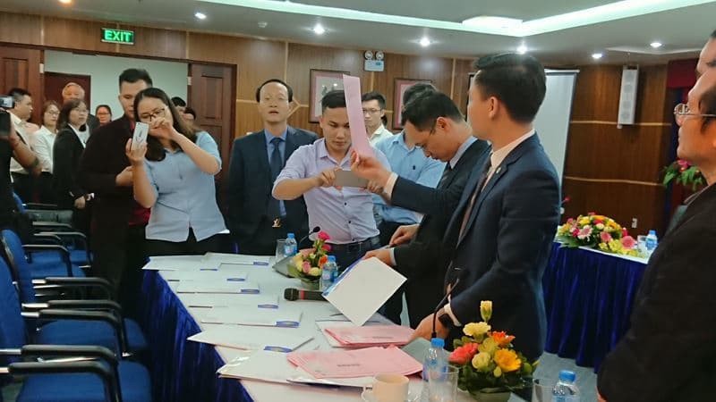 Cần giải quyết đúng quy định của pháp luật và bảo đảm quyền lợi của cổ đông, người lao động
